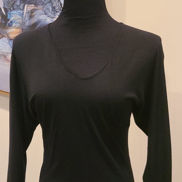 Made in Italy dolman style vneck - Picture 2 of 8